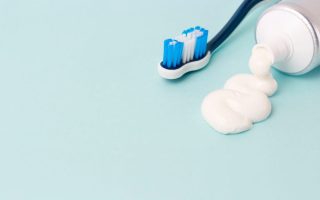 Toothpaste, a "natural" product that might actually be toxic