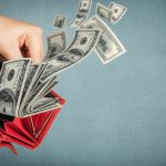 Some celebrity financial mistakes reveal gaps in budget discipline.