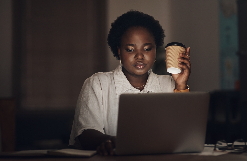 Some Nighttime Habits Guarantee You’ll Oversleep Tomorrow